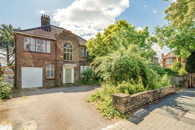 Goodyers Gardens, London NW4 5 bed detached house for sale