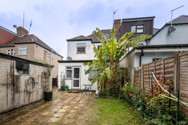 Headstone Gardens, HA2 3 bed semi
