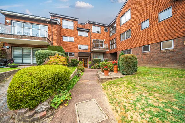 Chislehurst Road, Chislehurst, BR7 3 bed flat for sale