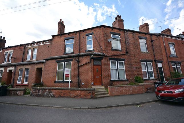 Aberdeen Walk, Leeds, West Yorkshire 5 bed terraced house for sale