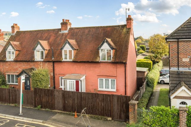 Godstone Hill, Godstone RH9 3 bed semi