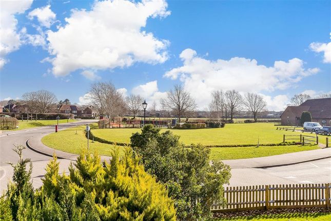 4 bed detached house
