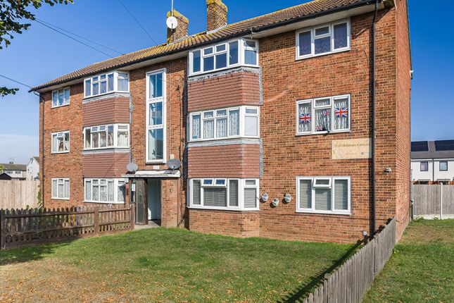2 bedroom ground floor flat for sale