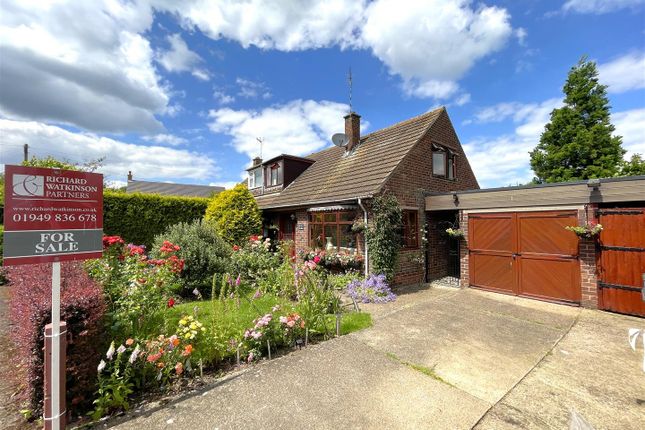 3 bedroom semi-detached bungalow for sale