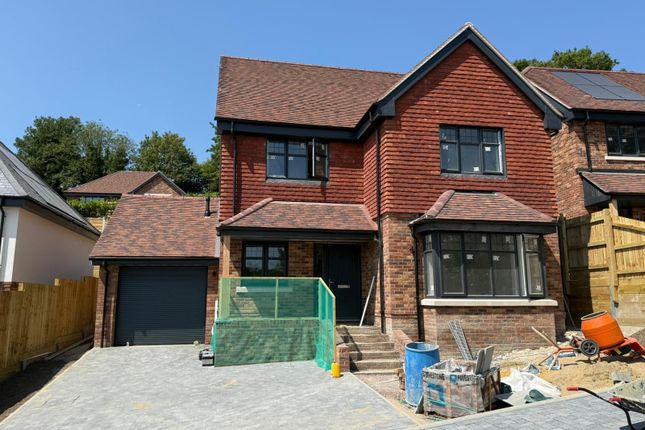 Wilsom Road, Alton, Hampshire 4 bed detached house for sale