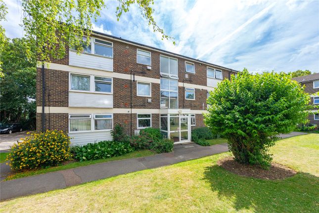 Tonbridge Road, Maidstone, ME16 2 bed flat for sale