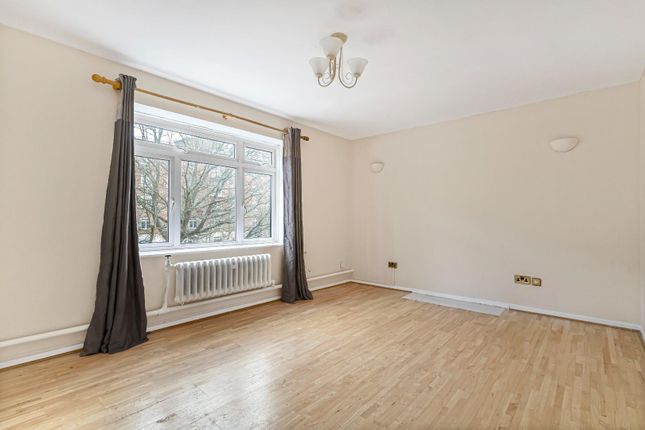 Sydenham Hill, London, SE23 3PL 3 bed flat for sale