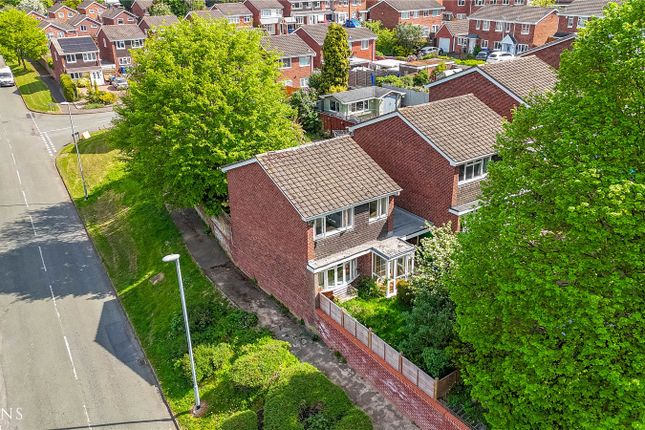3 bedroom link detached house for sale