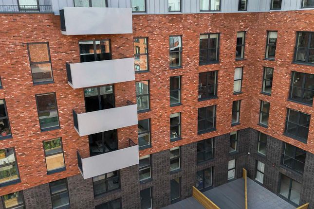 2 bed flat