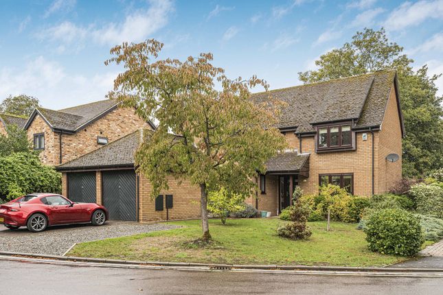Hunt Close, Bicester, OX26 4 bed detached house for sale