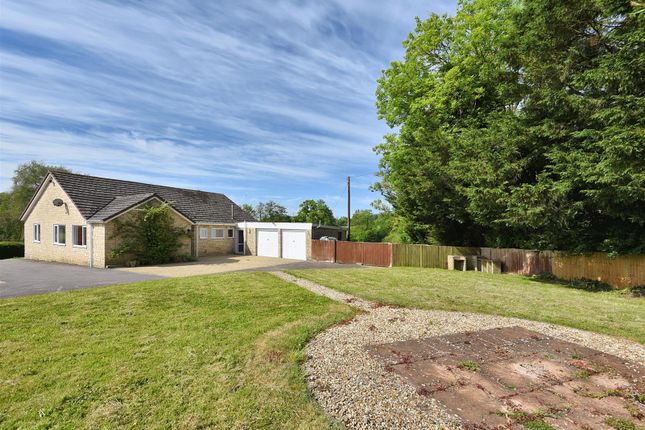 Silton, Gillingham, Dorset 3 bed detached bungalow for sale