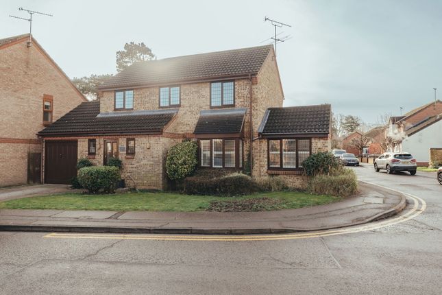Redmayne Drive, Chelmsford CM2 3 bed detached house for sale