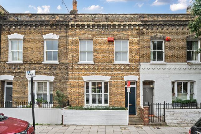 Robertson Street, London, SW8 3 bed terraced house for sale