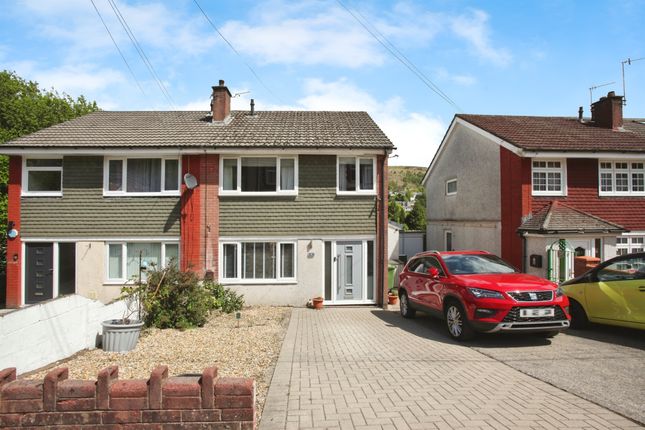 3 bed semi-detached house