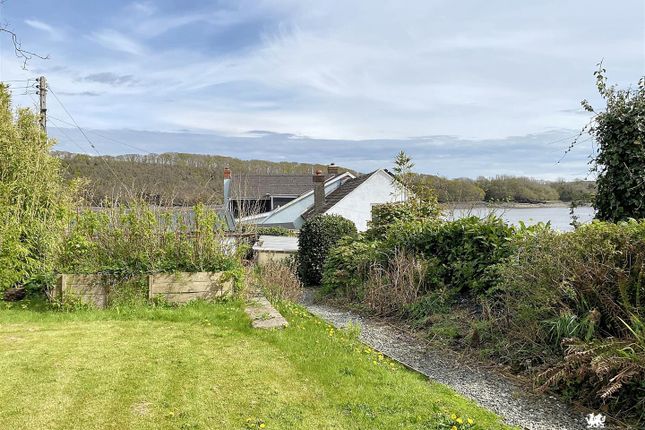 Blacktar, Llangwm, Haverfordwest 3 bed semi