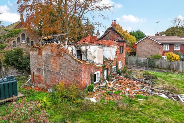 West End Road, Reading RG7 4 bed detached house for sale