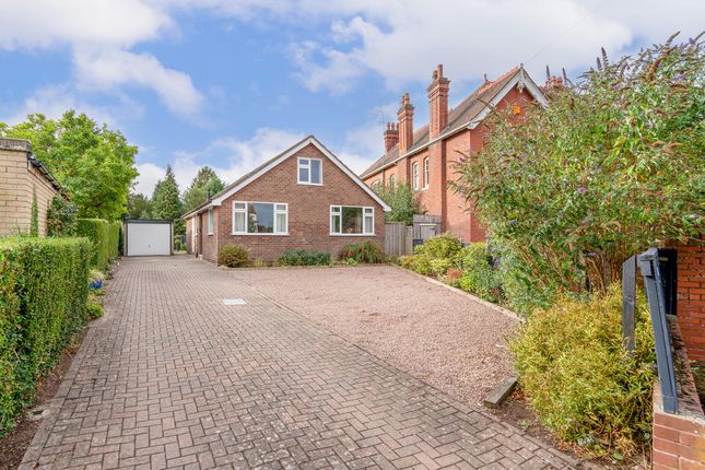 Bewdley Hill, Kidderminster, DY11 3 bed detached bungalow for sale