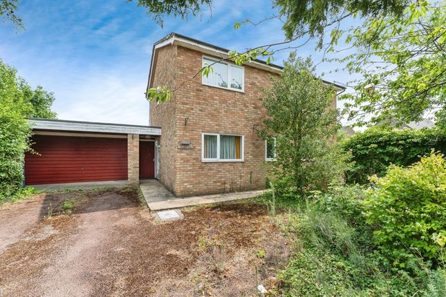 3 bed detached house