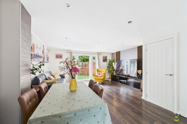 3 bed semi-detached house