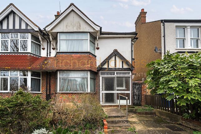 Daws Lane, Mill Hill, London 3 bed house for sale