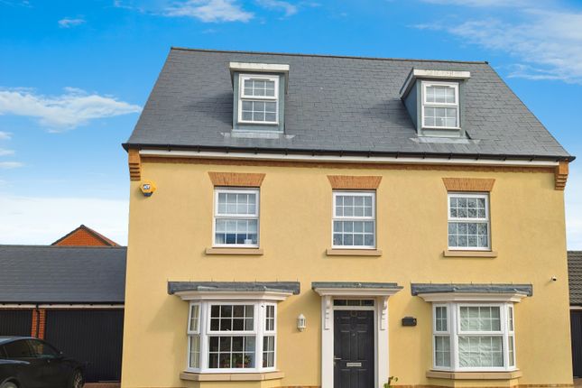 Wild Flower Road, Thornbury 5 bed detached house for sale