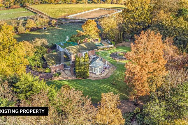 Partingdale Lane, London, NW7 6 bed detached house for sale