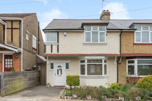 Cedar Lawn Avenue, Barnet, EN5 3 bed semi