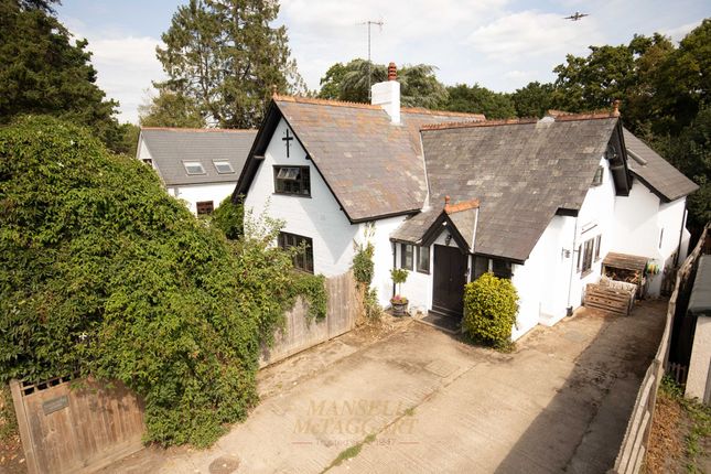 Peeks Brook Lane, Horley RH6 6 bed detached house for sale