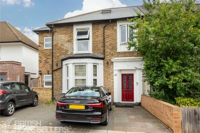 3 bedroom maisonette for sale