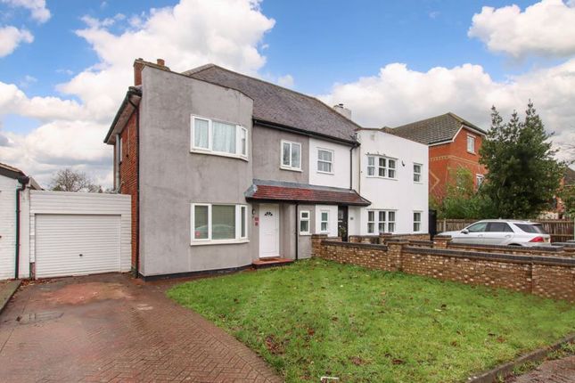 Adeyfield Road, Hemel Hempstead 3 bed semi