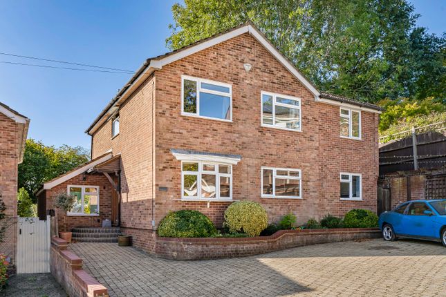 Woodland Place, Hemel Hempstead, HP1 6 bed detached house for sale