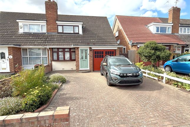 Morley Hill, Corringham, Essex, SS17 2 bed semi