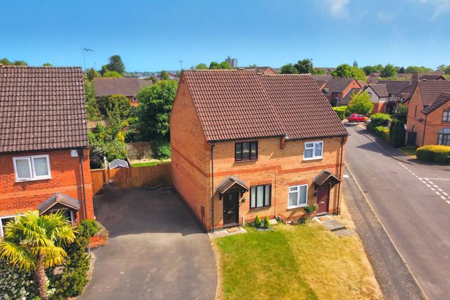 2 bedroom semi-detached house for sale