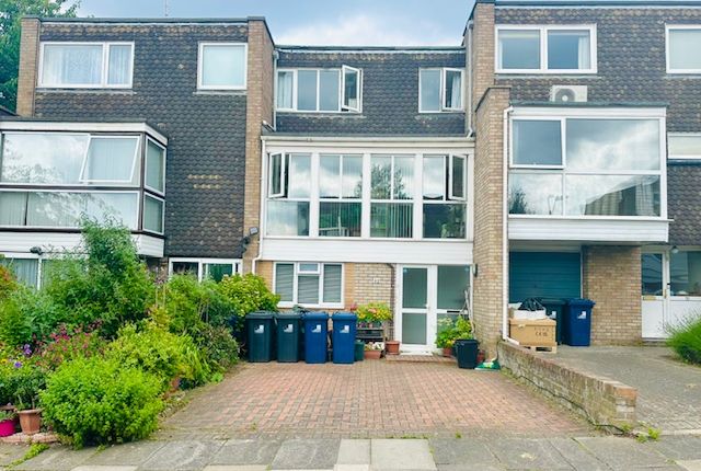 4 bed town house