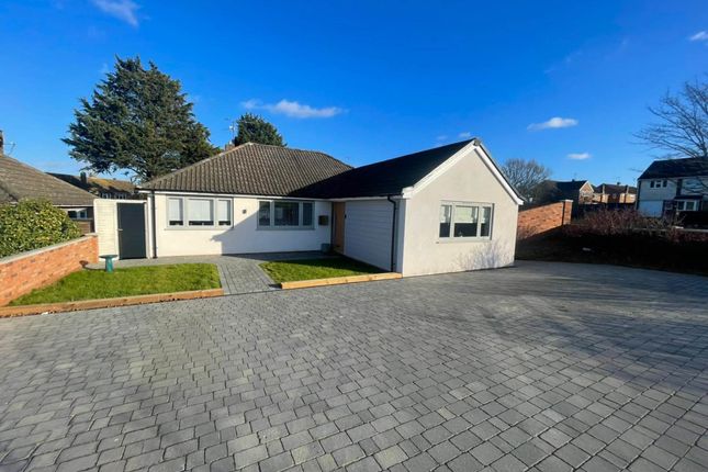 Wistow Road, Luton LU3 3 bed detached bungalow for sale