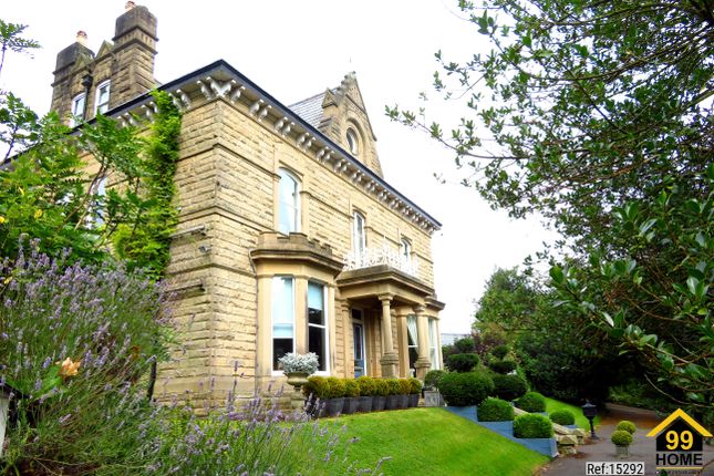 Eccles Road, Chapel en le Frith... 7 bed semi
