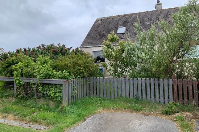 3 bed semi-detached house