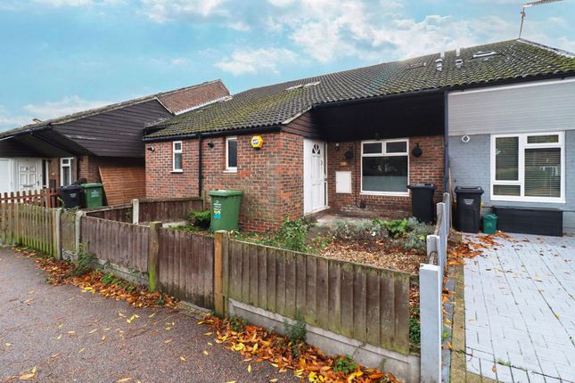 Parkside, Basildon, Essex, SS13 2 bed terraced house for sale