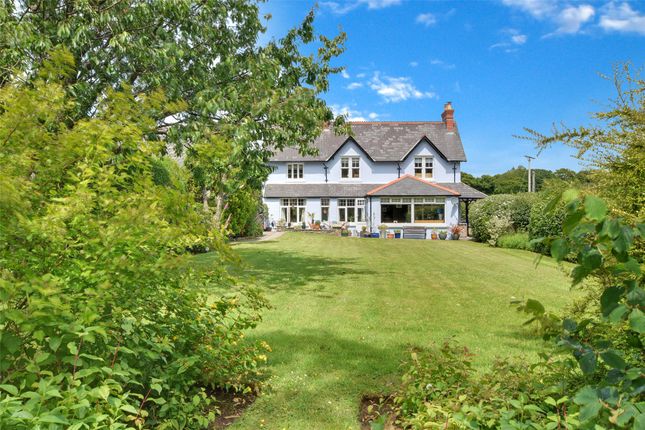 Roundswell, Barnstaple, Devon, EX31 5 bed detached house for sale