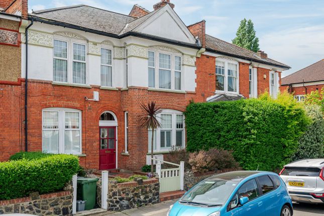 Bishopsthorpe Road, London, SE26 3 bed flat for sale