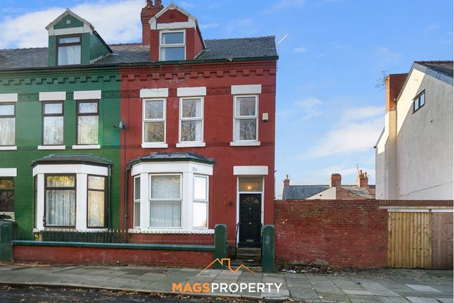 5 bedroom end of terrace house for sale