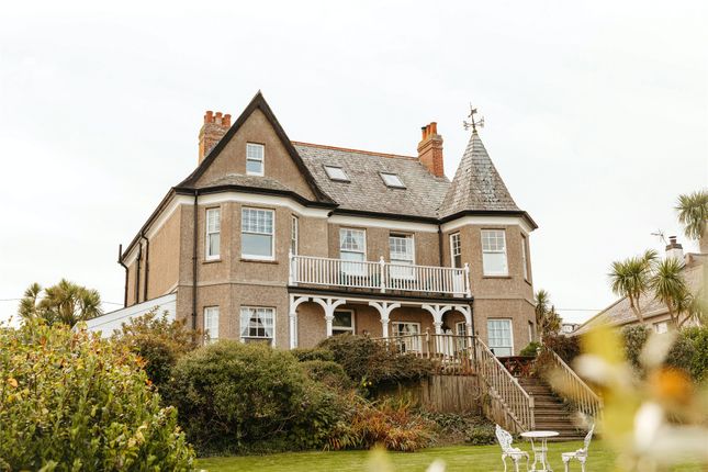 9 bedroom detached house for sale