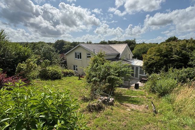Porthyrhyd, Carmarthen, Carmarthenshire. 3 bed detached house for sale