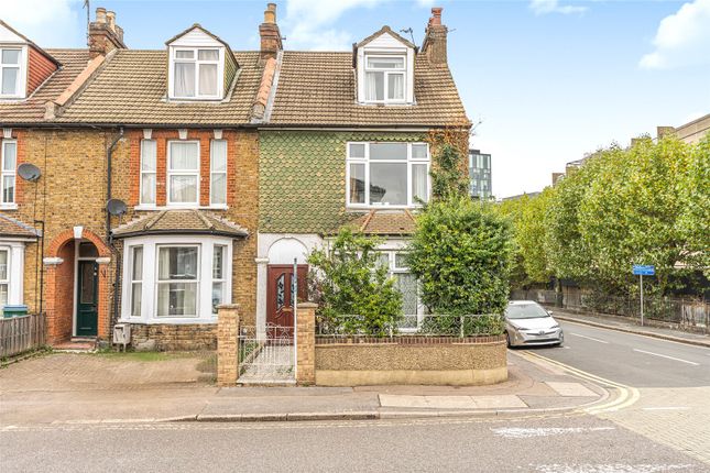 St. Johns Road, Hertfordshire WD17 3 bed end of terrace house for sale