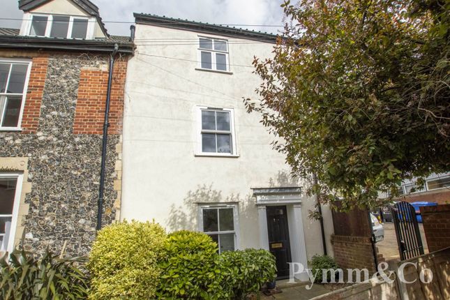 Stonemasons Court, Norwich NR3 3 bed end of terrace house for sale