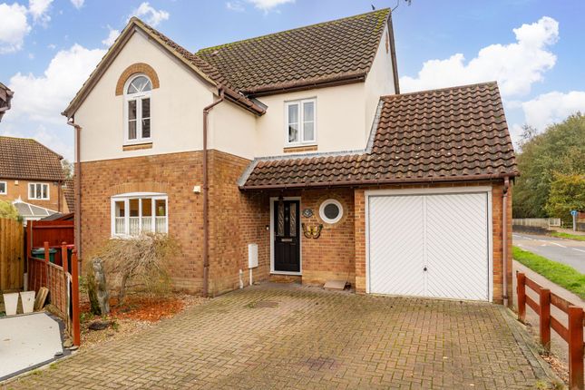 Marshall Road, Crawley RH10 4 bed detached house for sale