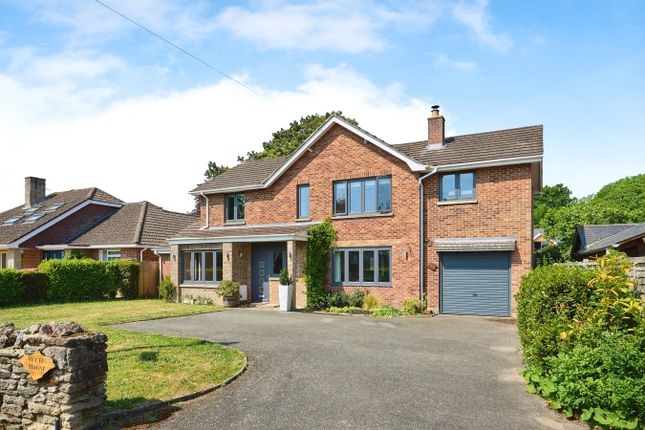 Pitts Lane, Ryde PO33 4 bed detached house for sale