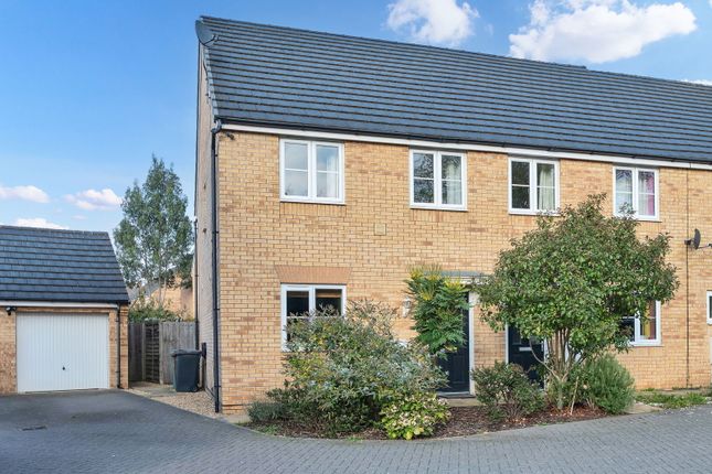 Flinders Drive, Peterborough PE7 3 bed terraced house for sale