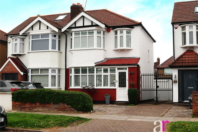 Tenniswood Road, Enfield, Middlesex, EN1 3 bed semi