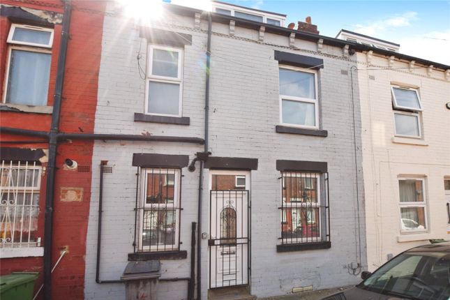 East Park Mount, Leeds, LS9 2 bed terraced house for sale